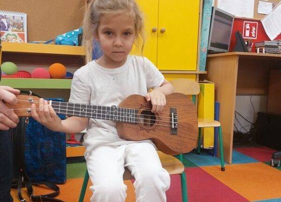 Grafika 17: Poznajemy różne instrumenty