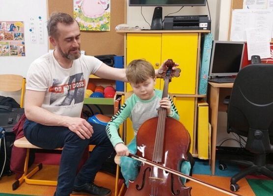 Grafika 20: Poznajemy różne instrumenty