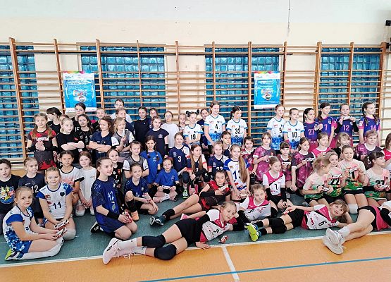 Rozgrywki dziewcząt w grach sinlowych w Gdańsku.