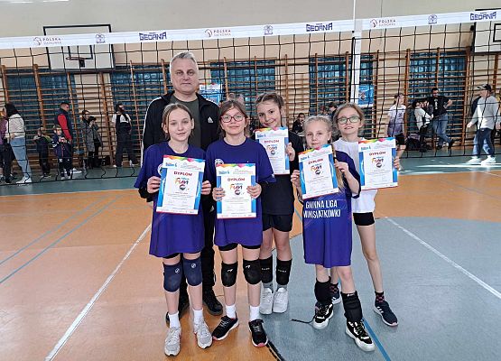 Rozgrywki dziewcząt w grach sinlowych w Gdańsku.