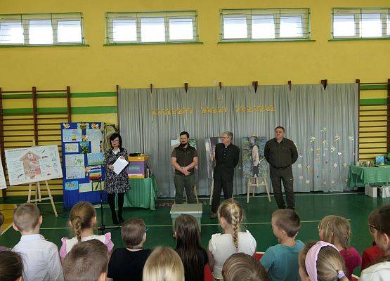 Grafika 6: AKADEMIA PSZCZOŁY BOHATERA