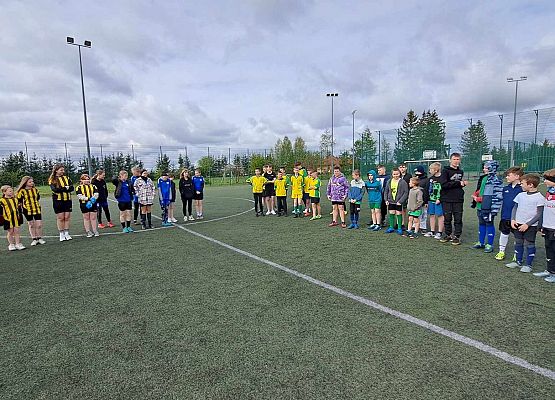 Gminne zawody w piłce nożnej -Igrzyska Dzieci