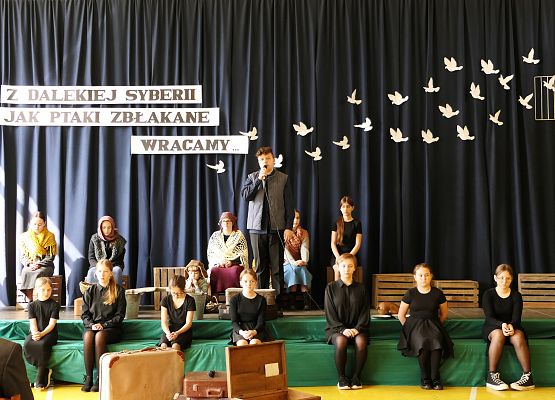 Dzień Sybiraka - Spotkanie Pokoleń w Zespole Szkół  w Garczegorzu 24 kwietnia 2024 rok.