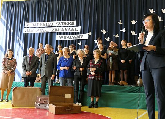 Dzień Sybiraka - Spotkanie Pokoleń w Zespole Szkół  w Garczegorzu 24 kwietnia 2024 rok.