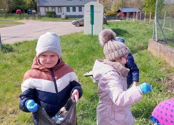 Grafika 7: DZIEŃ ZIEMI