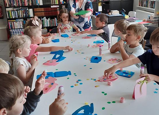 Grafika 6: PRZYGOTOWANIA DO SWIĘTA RODZICÓW