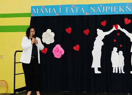 Uroczystość z okazji Dnia Mamy i Taty Garczegorze 2024 rok.