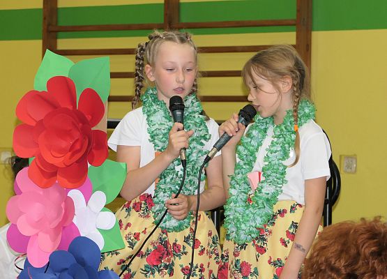 Uroczystość z okazji Dnia Mamy i Taty Garczegorze 2024 rok.