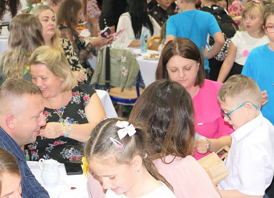 Uroczystość z okazji Dnia Mamy i Taty Garczegorze 2024 rok.