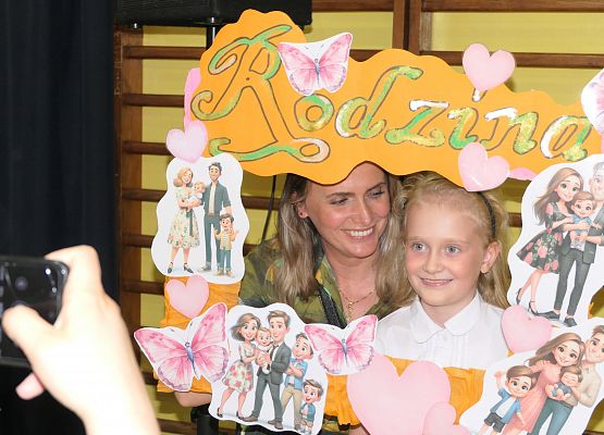 Uroczystość z okazji Dnia Mamy i Taty Garczegorze 2024 rok.