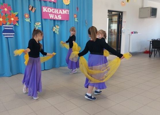 Grafika 13: ŚWIĘTO MAMY I TATY