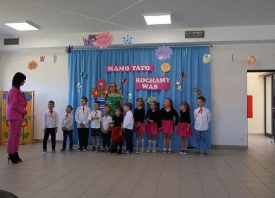 Grafika 23: ŚWIĘTO MAMY I TATY