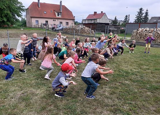 Grafika 4: DZIEŃ DZIECKA