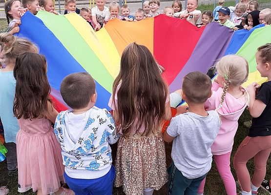 Grafika 15: DZIEŃ DZIECKA