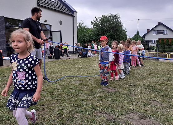 Grafika 22: DZIEŃ DZIECKA