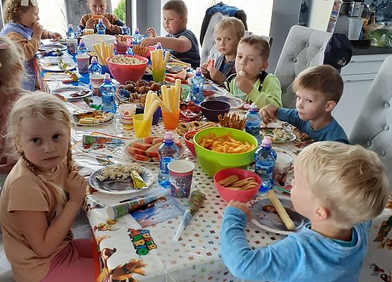 Grafika 65: DZIEŃ DZIECKA