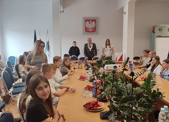 Uczniowie naszej szkoły w Urzędzie Gminy Nowa Wieś Lęborska.