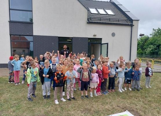 Grafika 34: DZIEŃ  DZIECKA