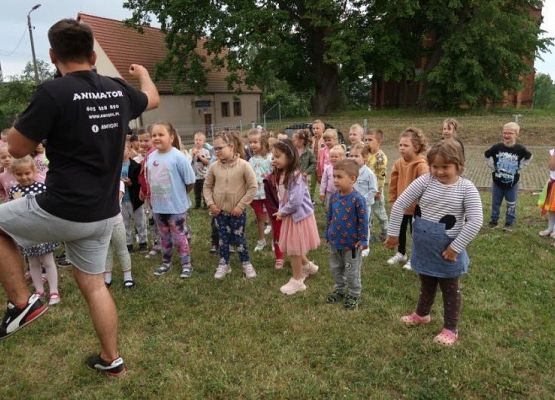 Grafika 36: DZIEŃ  DZIECKA