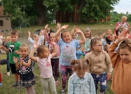 Grafika 40: DZIEŃ  DZIECKA