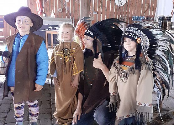 Grafika 15: WYCIECZKA DO RUNOWA