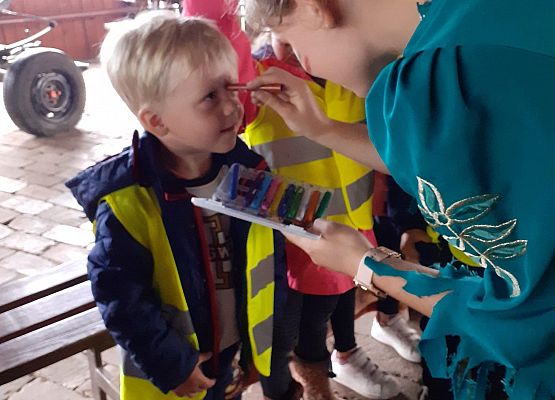 Grafika 23: WYCIECZKA DO RUNOWA