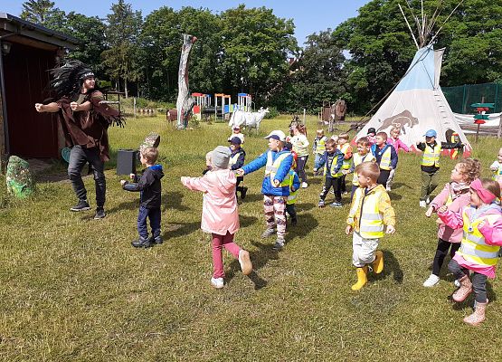 Grafika 43: WYCIECZKA DO RUNOWA