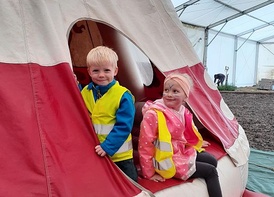 Grafika 70: WYCIECZKA DO RUNOWA