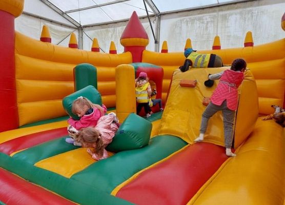 Grafika 14: Wycieczka do Runowa