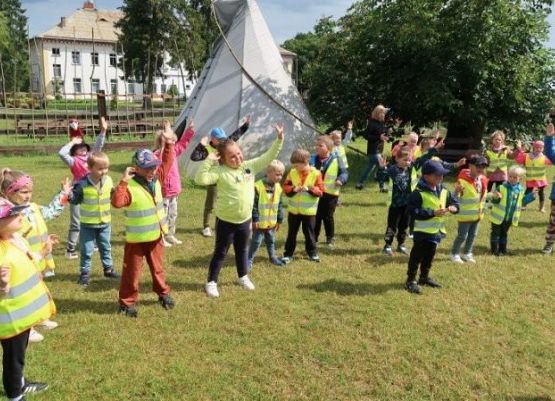 Grafika 27: Wycieczka do Runowa