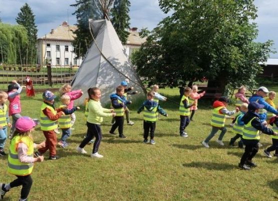 Grafika 28: Wycieczka do Runowa