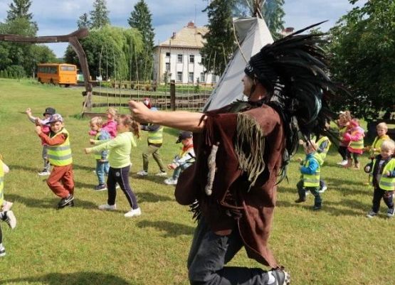 Grafika 29: Wycieczka do Runowa