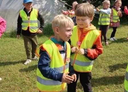 Grafika 33: Wycieczka do Runowa