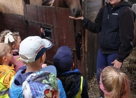 Grafika 47: Wycieczka do Runowa