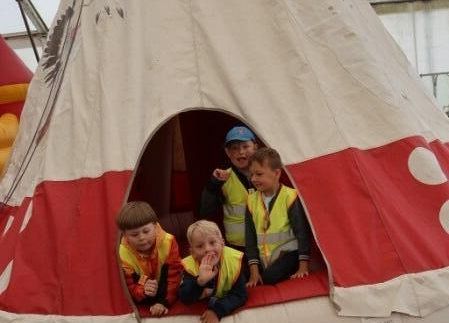 Grafika 53: Wycieczka do Runowa