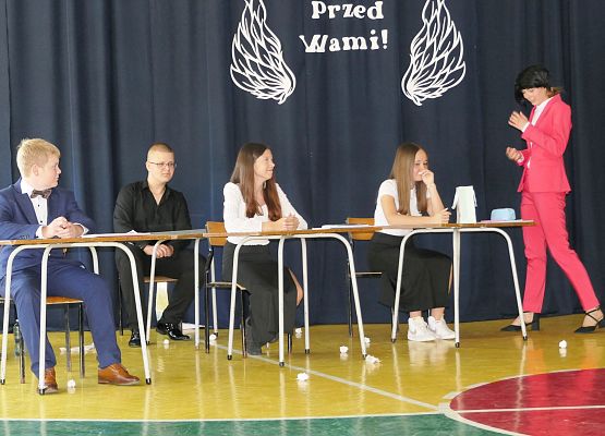 Zakończenie roku szkolnego klasy ósmej w Garczegorzu 2024 rok.