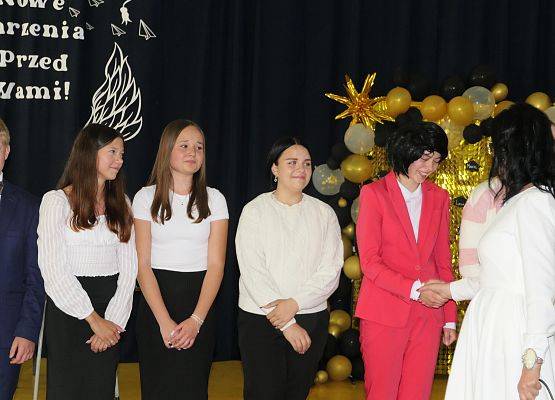 Grafika 33: Pożegnianie klasy ósmej