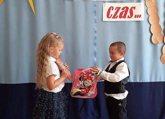 Grafika 11: UROCZYSTE ZAKOŃCZENIE ROKU W PRZEDSZKOLU