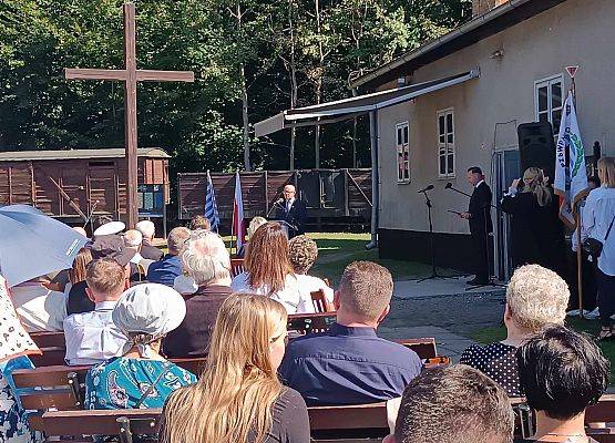 Grafika 7: OBCHODY 85 ROCZNICY PIERWSZEGO TRANSPORTU WIĘŹNIÓW DO OBOZU STUTTHOF