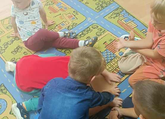 Grupa młodsza - Międzynarodowy Dzień Kropki