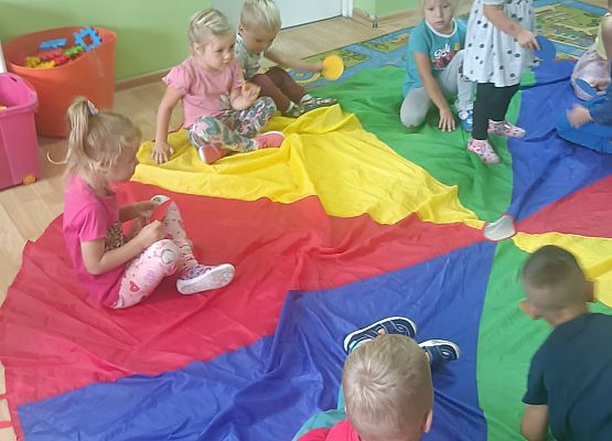 Grupa młodsza - Międzynarodowy Dzień Kropki