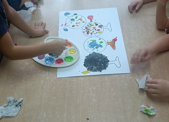 Grupa młodsza - Międzynarodowy Dzień Kropki