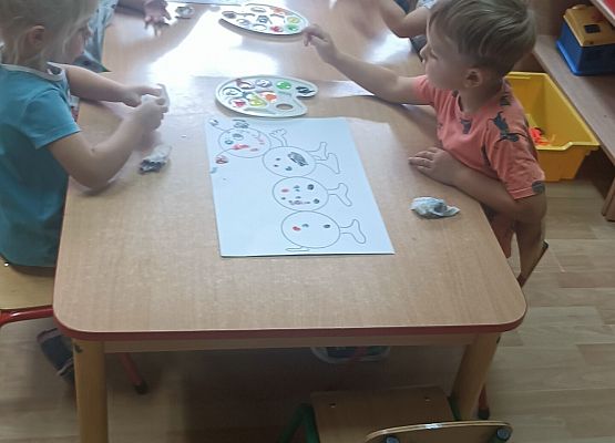 Grupa młodsza - Międzynarodowy Dzień Kropki