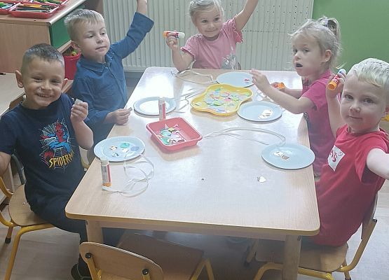 Grupa młodsza - Międzynarodowy Dzień Kropki