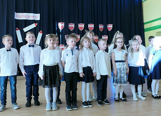 Ślubowanie klas pierwszych w Zespole Szkół w Garczegorzu 18.10,2024 rok.