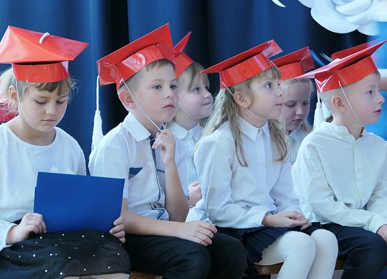 Ślubowanie klas pierwszych w Zespole Szkół w Garczegorzu 18.10,2024 rok.