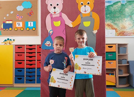 Grafika 3: DZIEŃ PRZEDSZKOLAKA