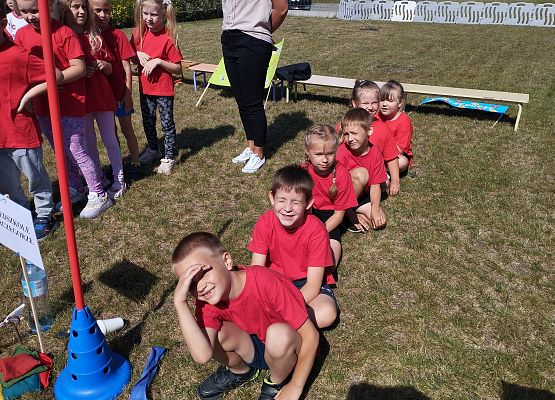 Grafika 4: Przedszkolna olimpiada sportowa