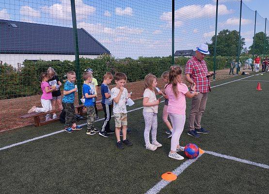 Grafika 16: Dzień Dziecka