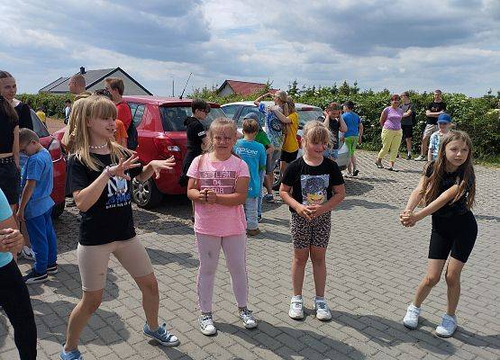 Grafika 12: Dzień Dziecka